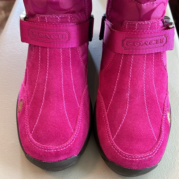 COACH Vintage Snow Boots Hot Pink - Size 7 - Picture 9 of 11